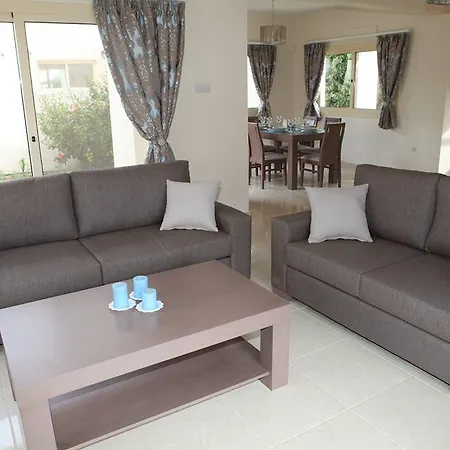 Anthorina 17 بروتاراس